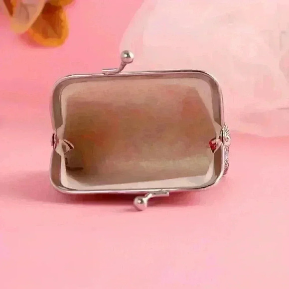 Skull Coin Purse - Picture 2 of 3